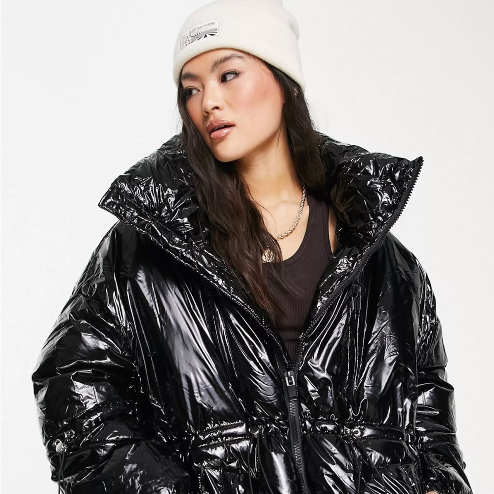 Brand New Unworn Sixth June Puffer